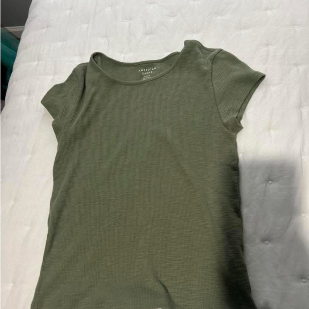 American Eagle Outfitters Olive Green Short Sleeve Tee